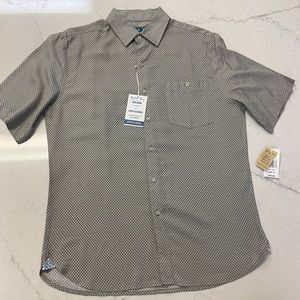 Batik Bay Modern Fit Button Down Men’s Shirt Size Small NWT